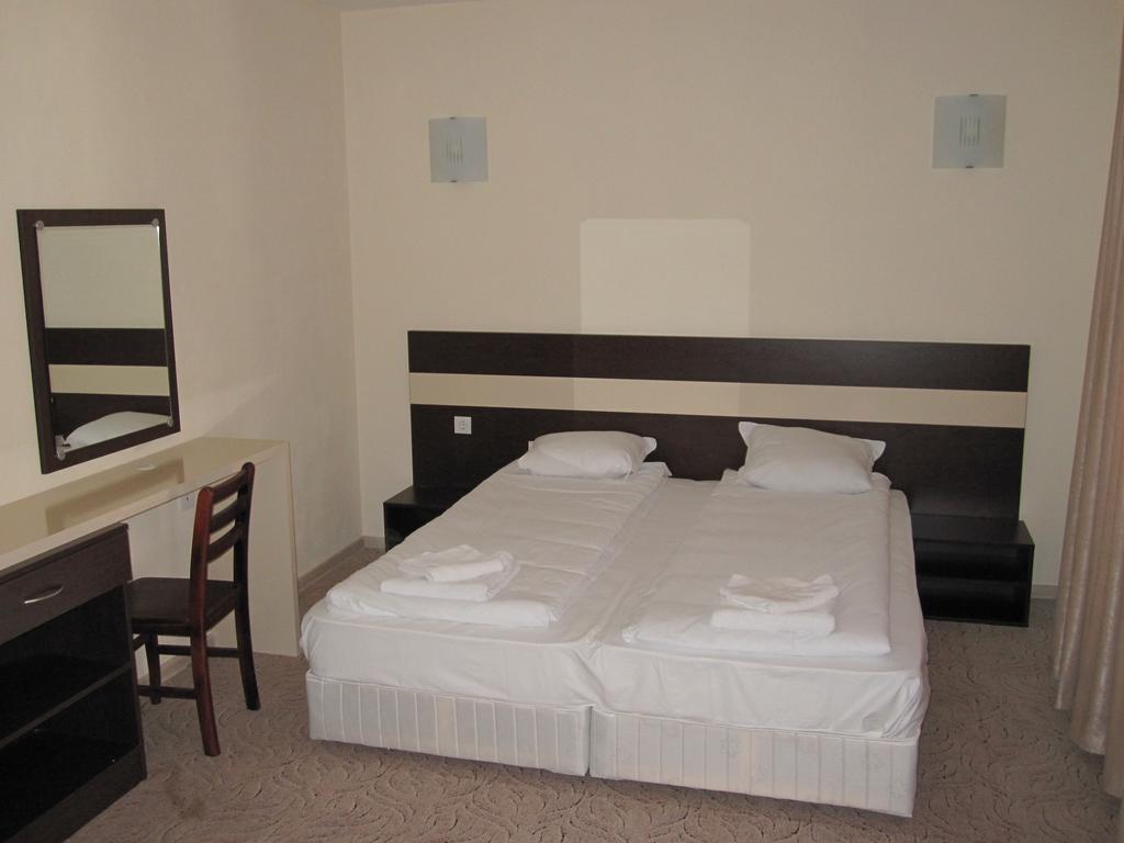Hotel Deyanira Gorno Dryanovo Pokoj fotografie