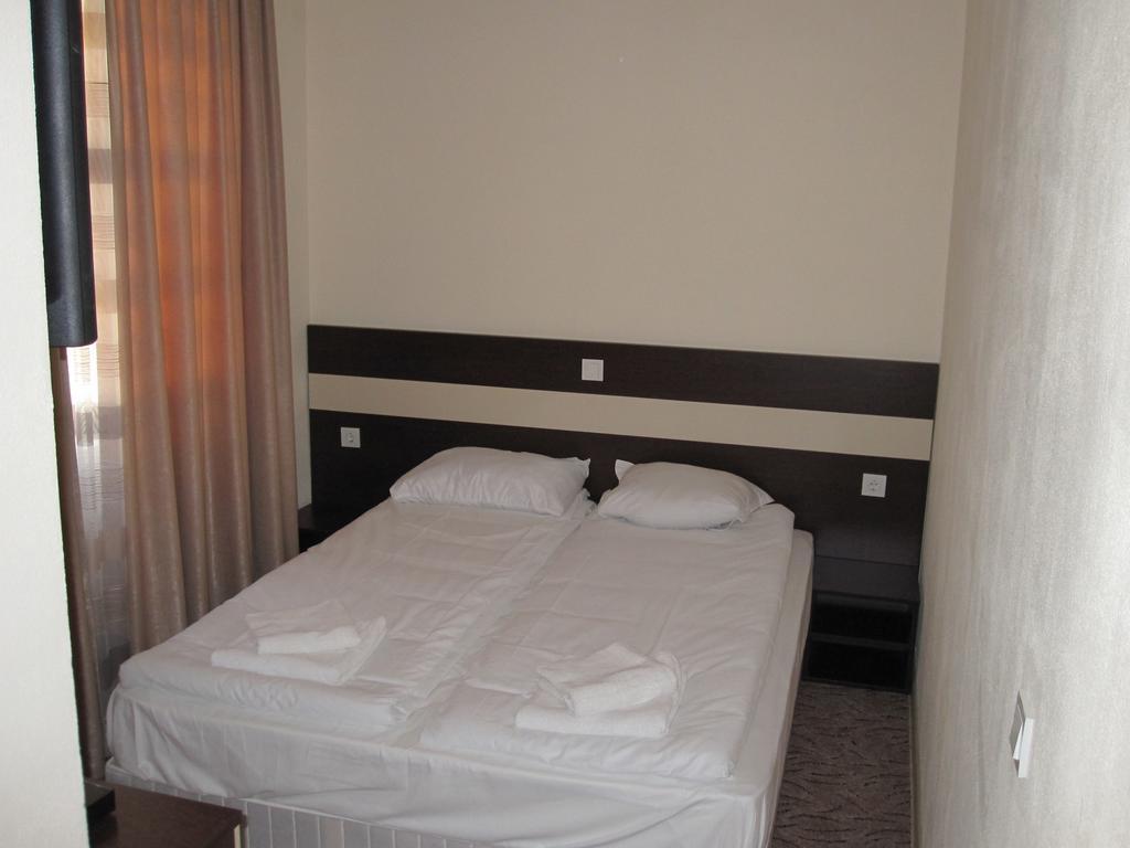 Hotel Deyanira Gorno Dryanovo Pokoj fotografie